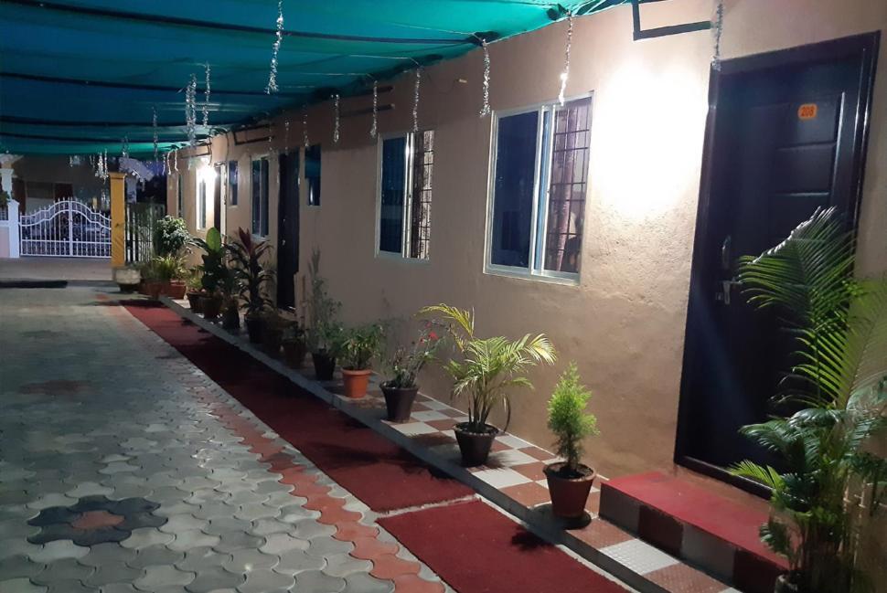 Sri Nandini Guest House Chikmagalūr Esterno foto